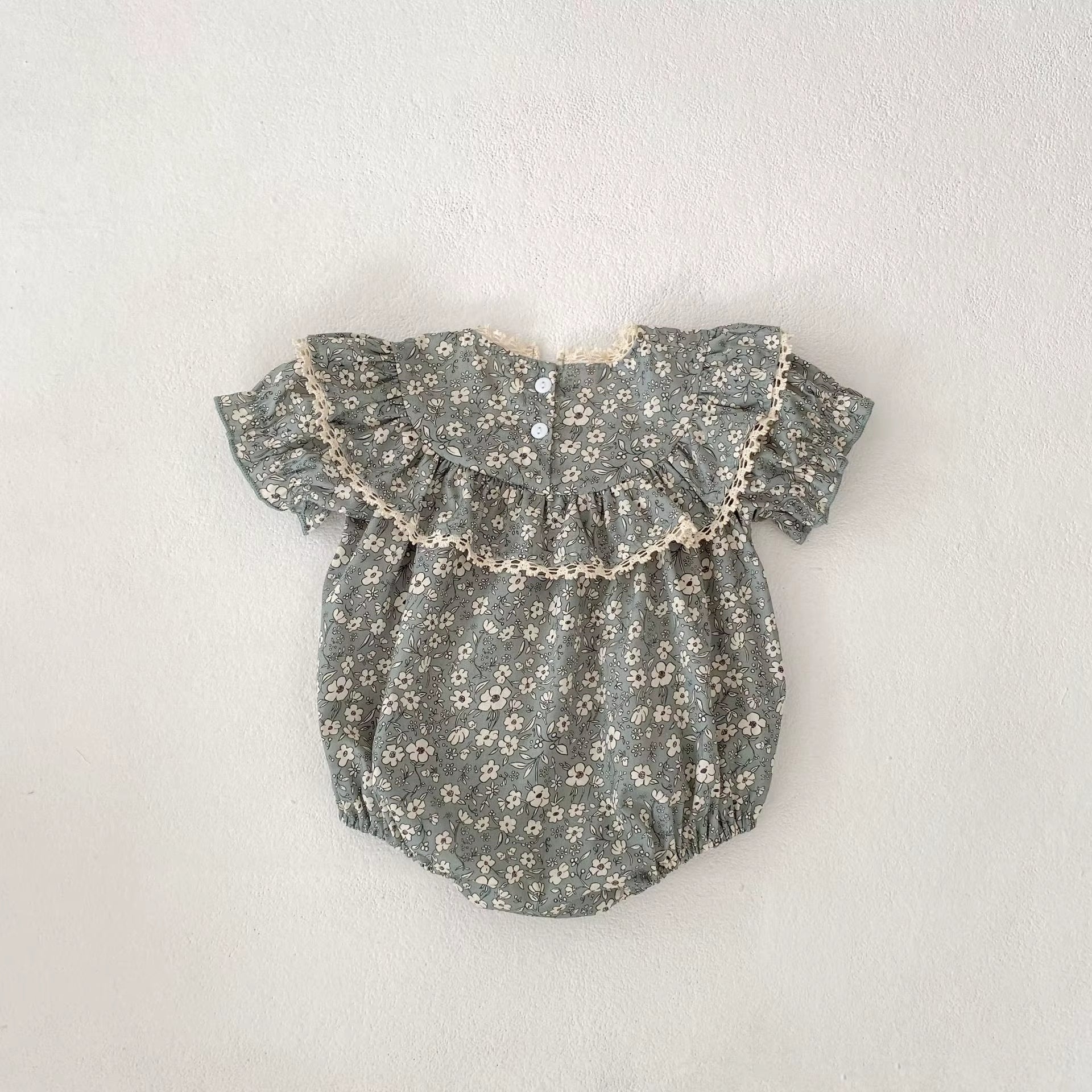 BloomCouture – Fashion Floral Jumpsuit for Babies (0–3 Years)